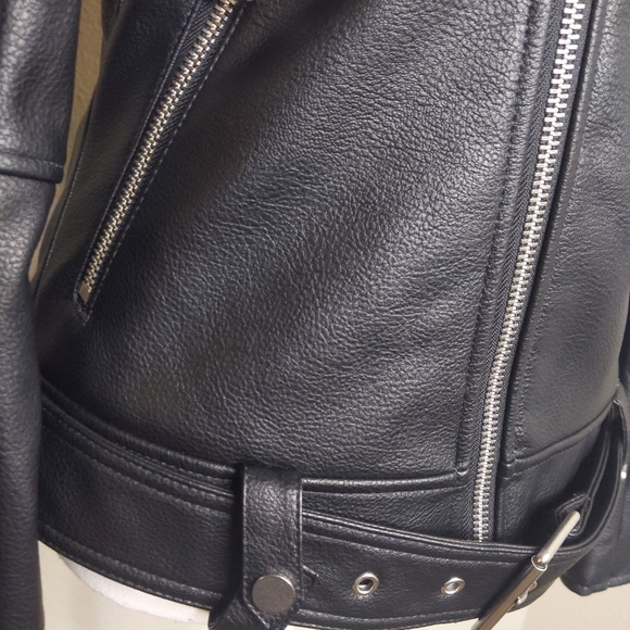 NEW H&M Faux Leather Jacket Slim Fit Faux Fur Collar Black Small - Picture 3 of 9